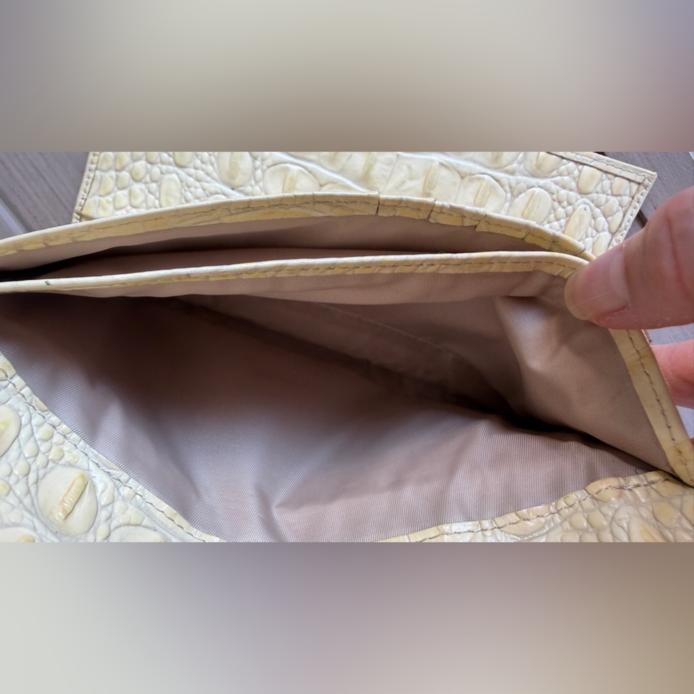 Brahmin Trifold Wallet - Picture 6 of 10